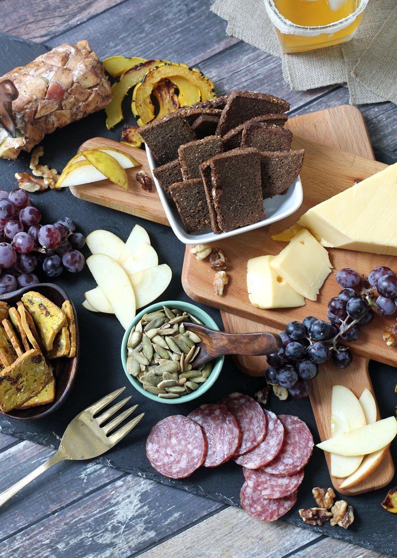 fall-charcuterie-board