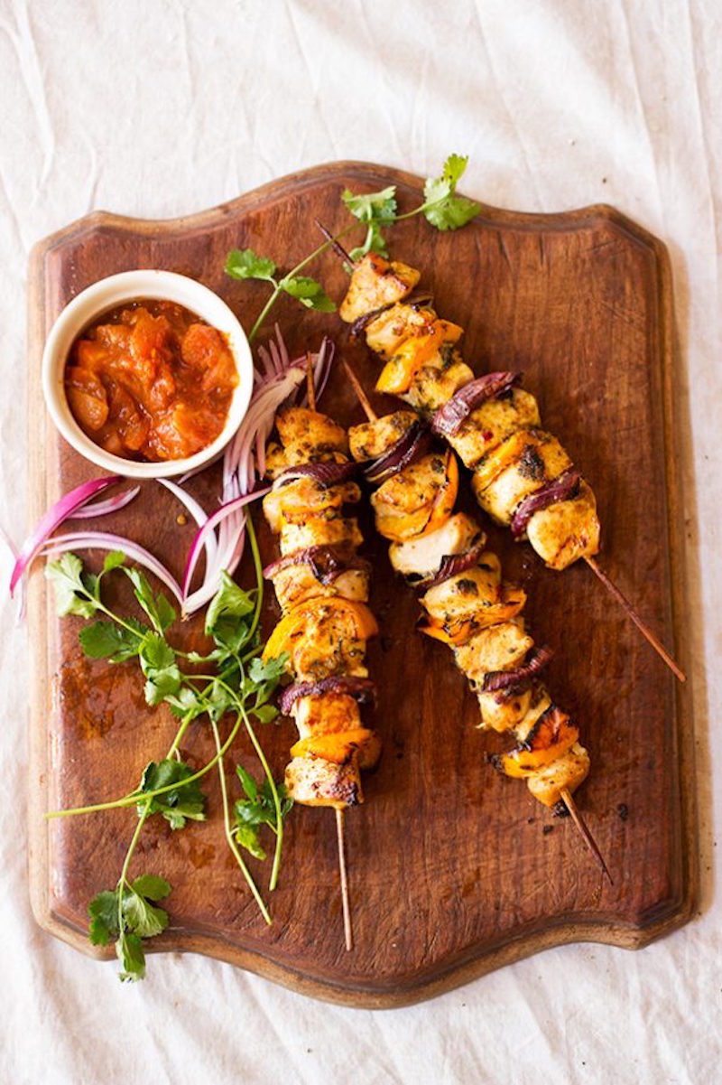 garlic-coriander-chicken-kebabs-595x893