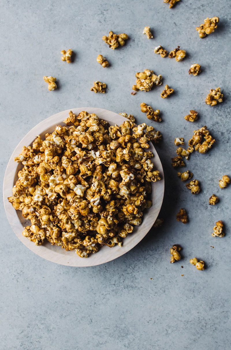 hot-toddy-caramel-popcorn-recipe-photo