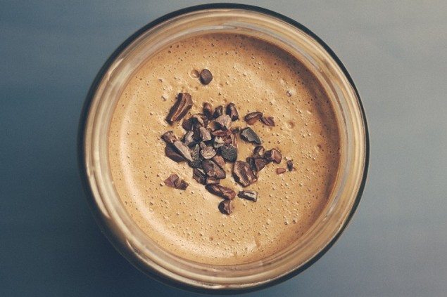 Vegan Chocolate Smoothie with Cinnamon