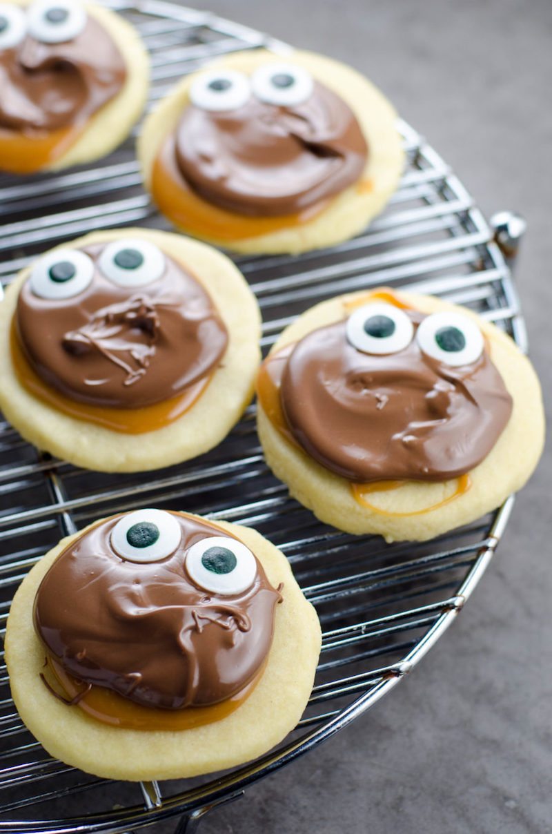 Homemade-Twix-Cookies-with-Googly-Eyes-Umami-Girl-2-914x1380