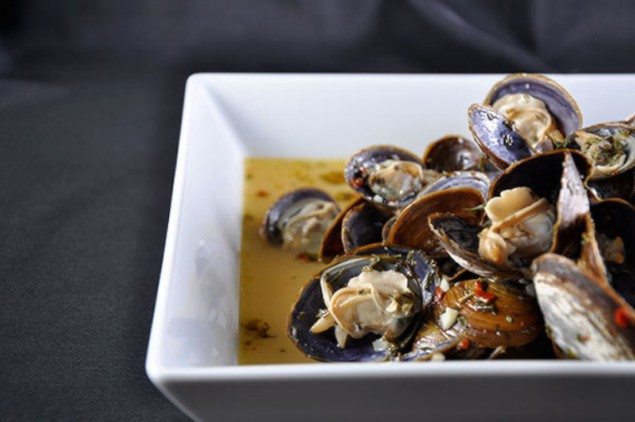 Steamed Spicy Clams