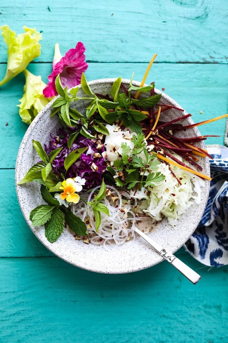 coconut-almond-butter-noodle-bowl-vegetable-1