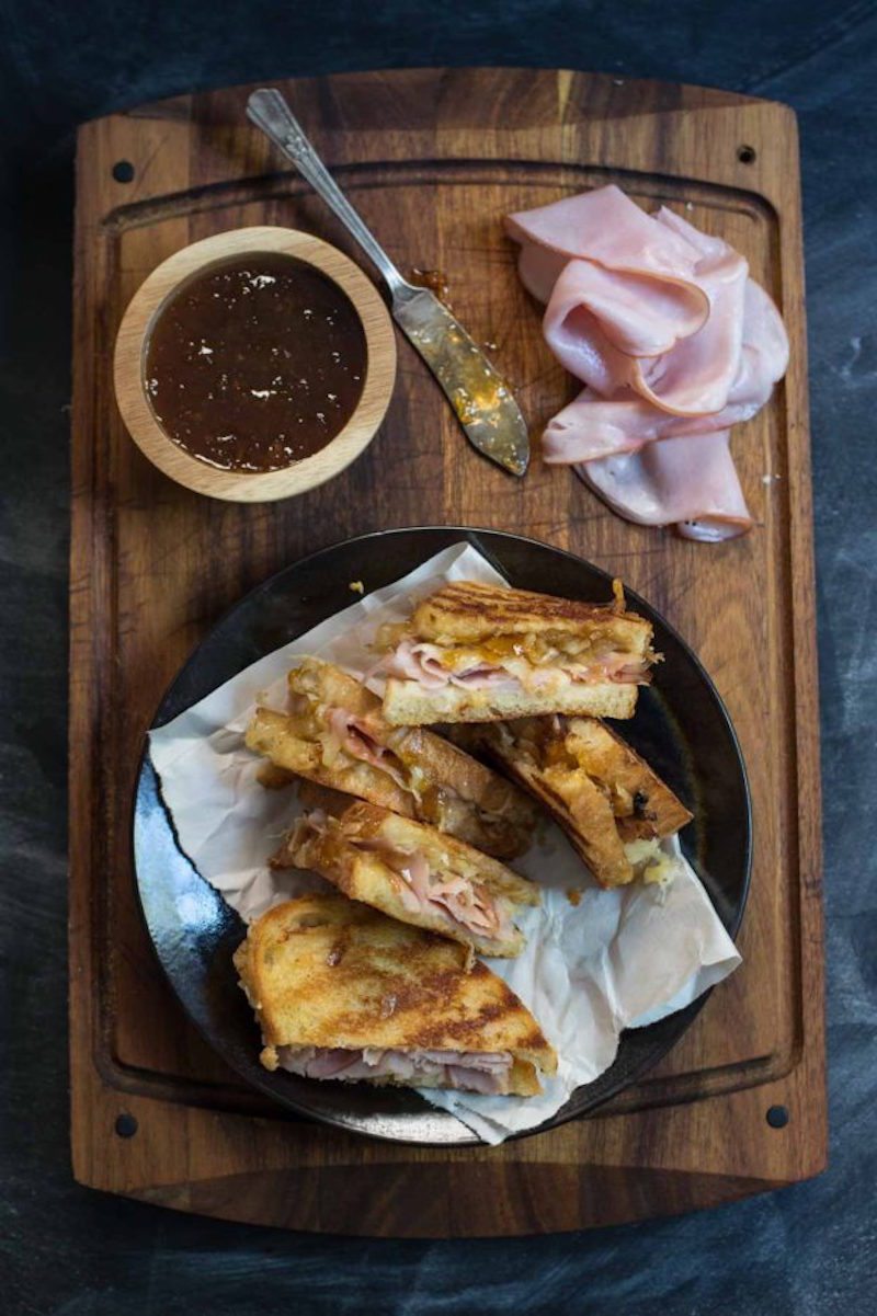 gruyere-grilled-cheese-with-ham-625x938