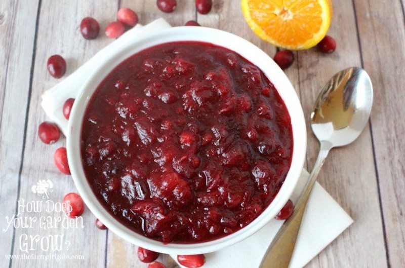 Orange-Amaretto-Cranberry-Sauce