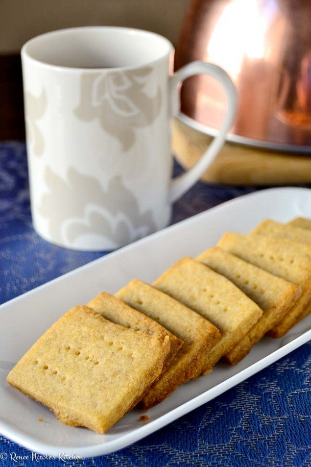 Teatime: Spiced Shortbread Cookies