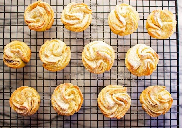 Italian Holiday Table: Chocolate Pasta Three Ways and Beautiful Einkorn Cookies