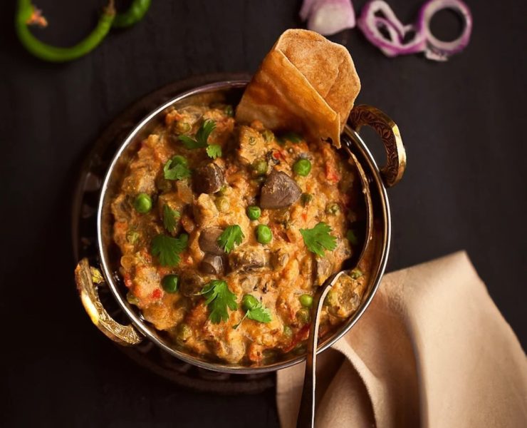 Dhingri Matar Indian Mushroom Curry