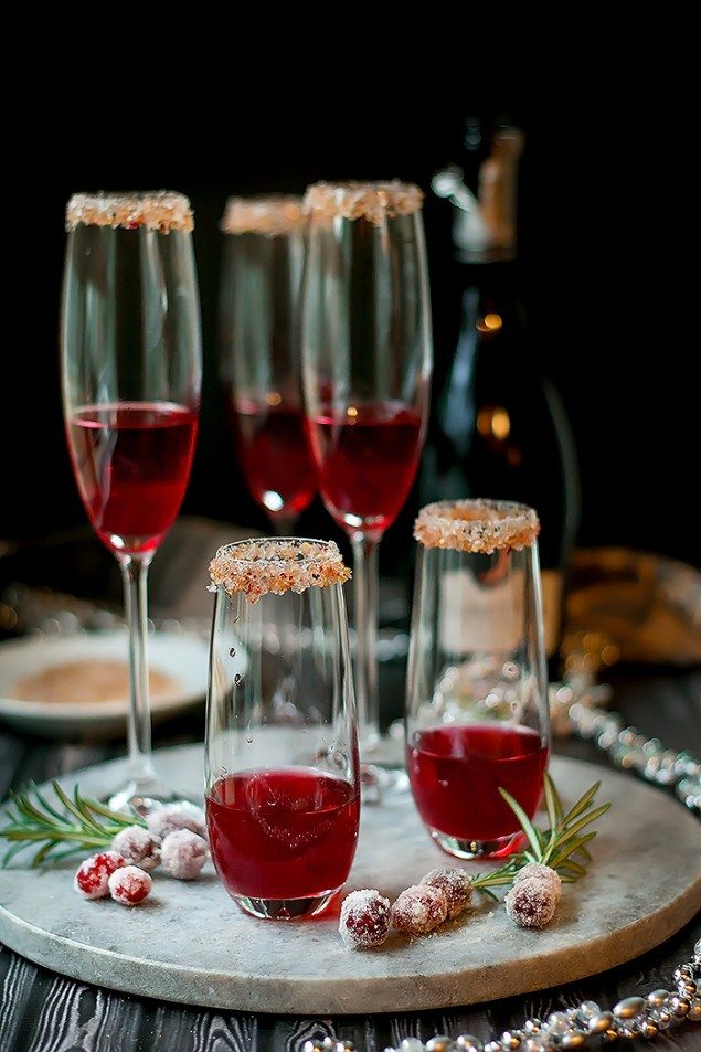 Sparkling Cranberry Ginger Cocktail