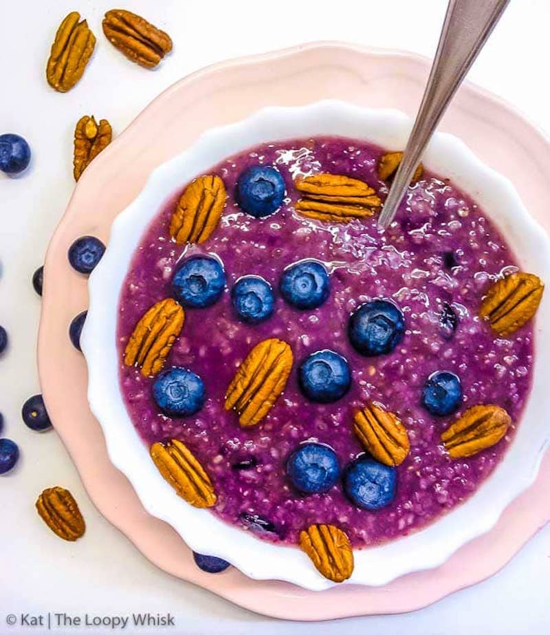 Vegan-Blueberry-Oatmeal-with-Maca-Powder-And-Pecans_663px-4-min