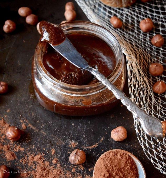 Homemade Chocolate Hazelnut Butter