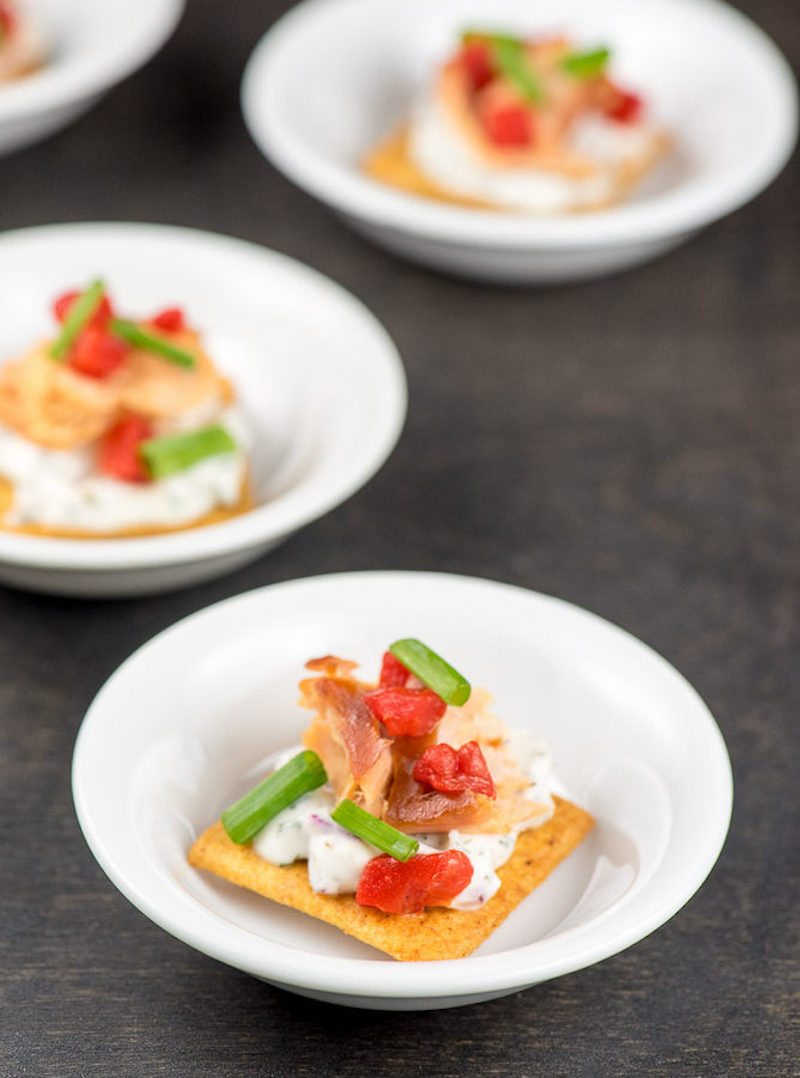 smoked-salmon-bites-with-horseradish-dill-sauce-inspiration-kitchen-3-668x900