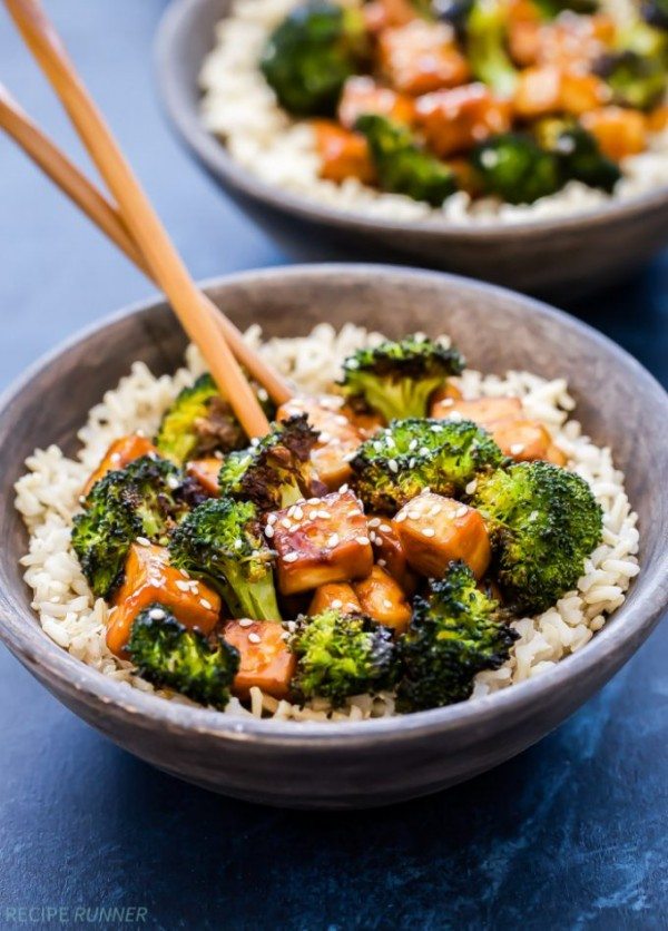 One-Pan Teriyaki Tofu and Broccoli