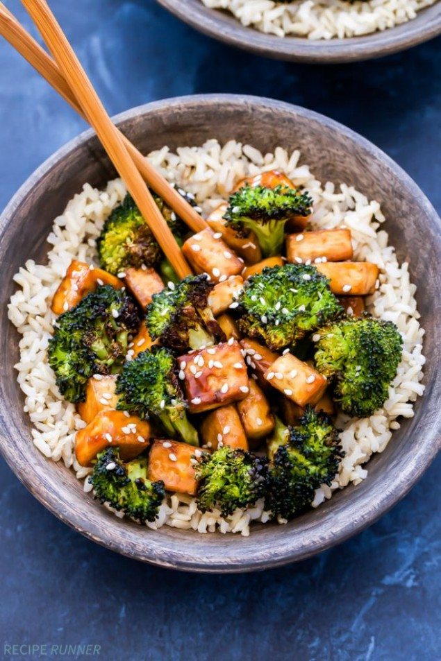 One-Pan Teriyaki Tofu and Broccoli