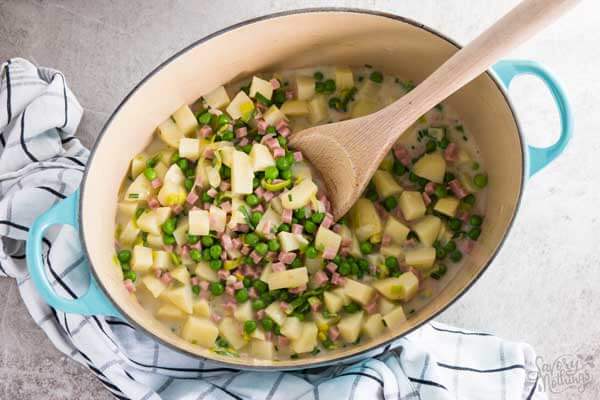 Savory Ham, Cheddar, and Potato Crumble