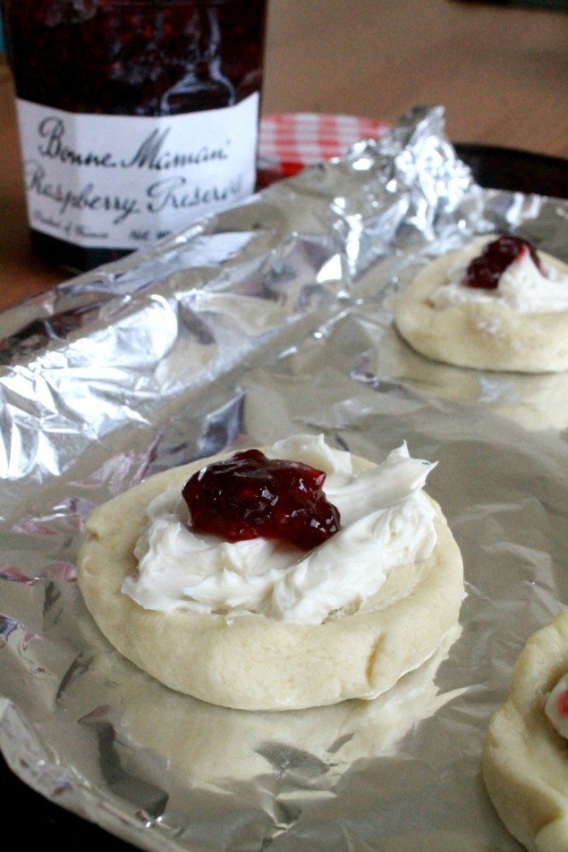 Raspberry Cream Cheese Pastries