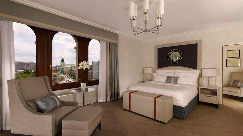 Sophisticated suites at Hotel Bristol