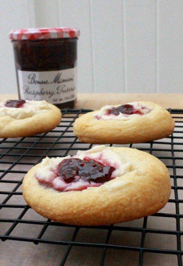 Raspberry Cream Cheese Pastries