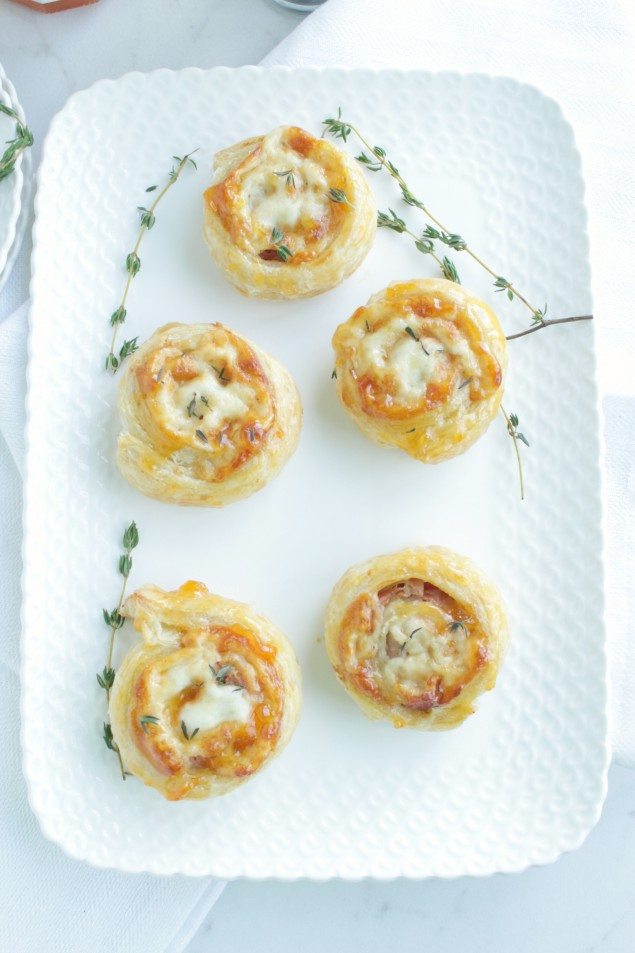 Prosciutto, Swiss and Apricot Pinwheels