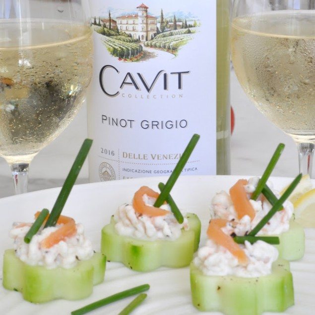 National Pinot Grigio Day: Smoked Salmon Cucumber Bites