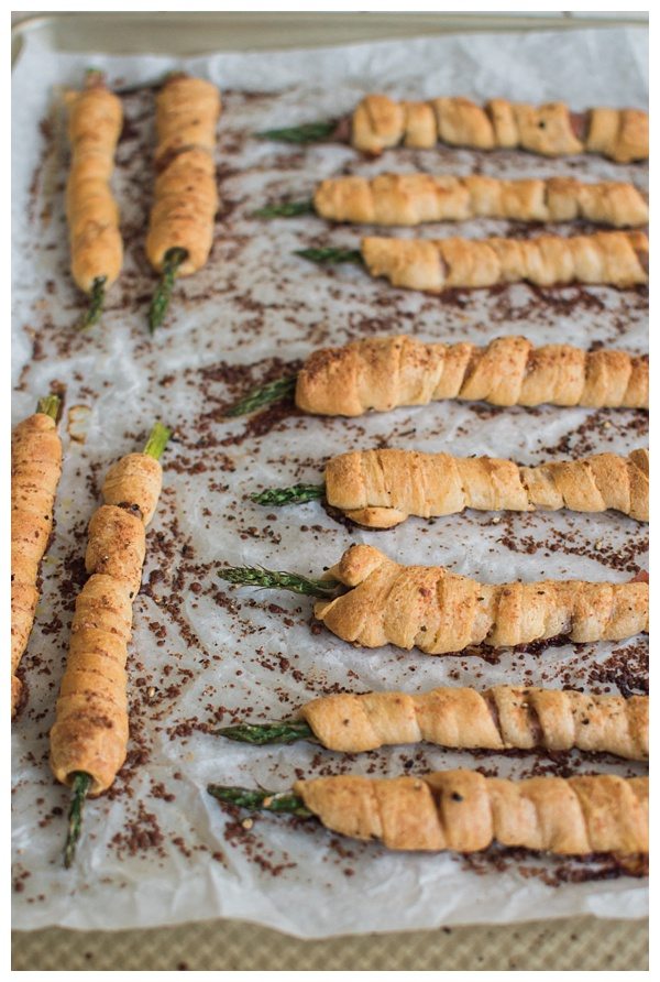 National Pinot Grigio Day: Wrapped Asparagus Bundles