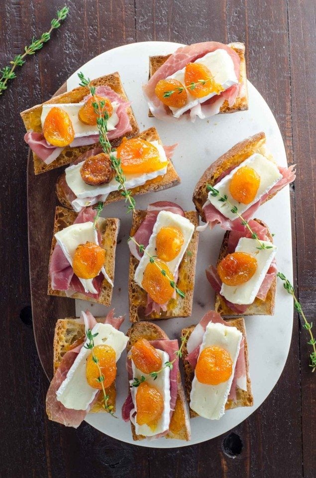 Prosciutto and Brie Apricot Toasts