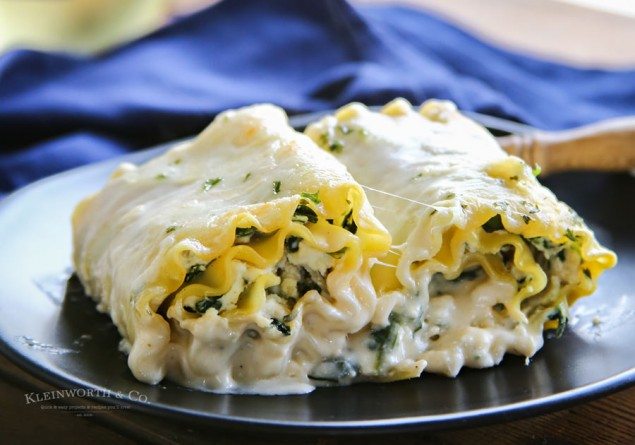 National Pinot Grigio Day: Chicken and Spinach Lasagna Roll-Ups