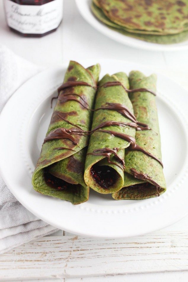 Raspberry and Matcha Crepes