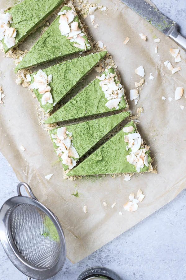 Vegan: No-Bake Matcha Coconut Cream Pie