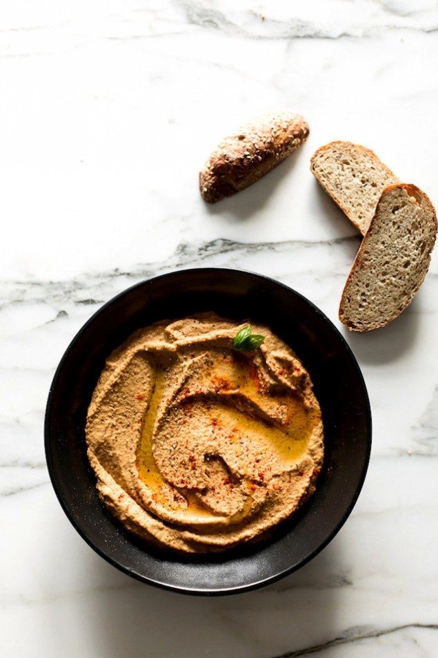 Favorite Hummus Recipes for a Spring Picnic