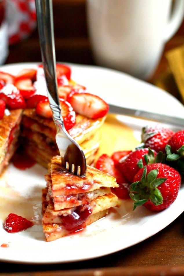Strawberry Ricotta Fennel Pancakes