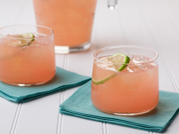 Ultimate Punch Bowls for a Summer Bash