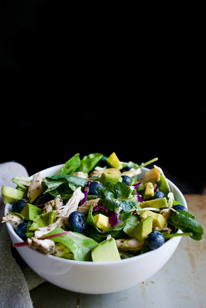 mixed greens avocado blueberry chicken salad - simple and easy salad packed with healthy fats, veggies and berries
