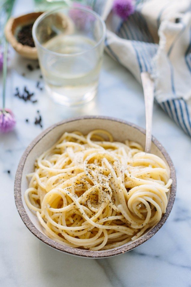 National Pinot Grigio Day: Classic Cacio e Pepe