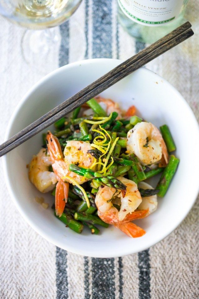 National Pinot Grigio Day: Quick Lemon Basil Shrimp and Asparagus