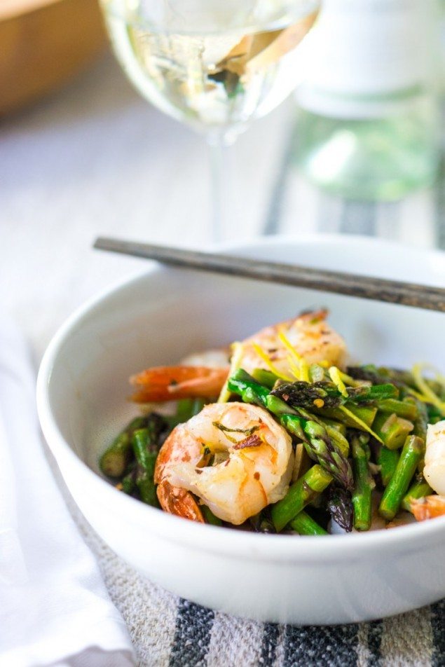 National Pinot Grigio Day: Quick Lemon Basil Shrimp and Asparagus