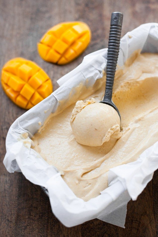 Refreshing Mango Ice Cream