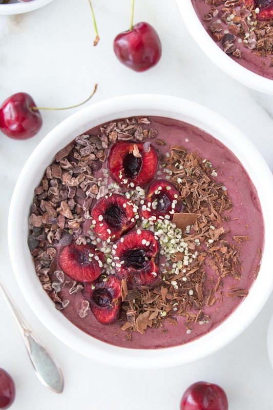 Chocolate Covered Cherry Smoothie Bowl