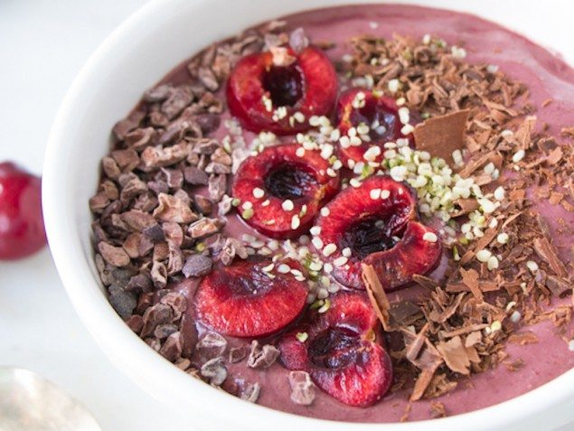 Chocolate Covered Cherry Smoothie Bowl