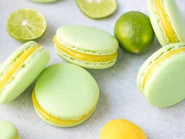 Lime Curd Macarons