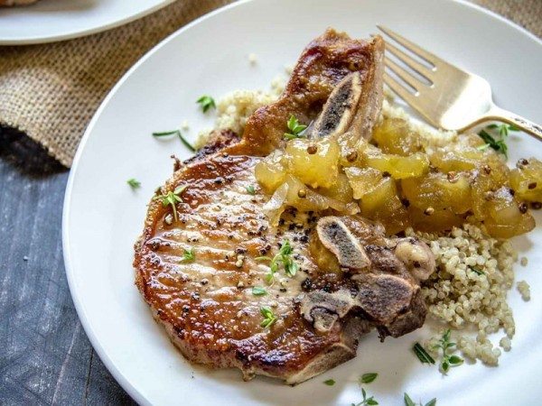 Apple Chutney and Herb Pork Chops with Beaujolais Wine