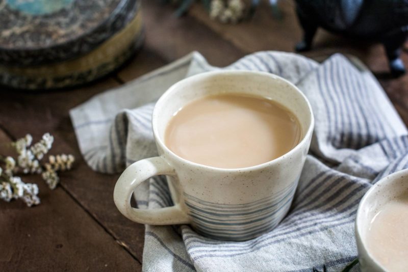 Slow Cooker Chai Latte - Simply Stacie