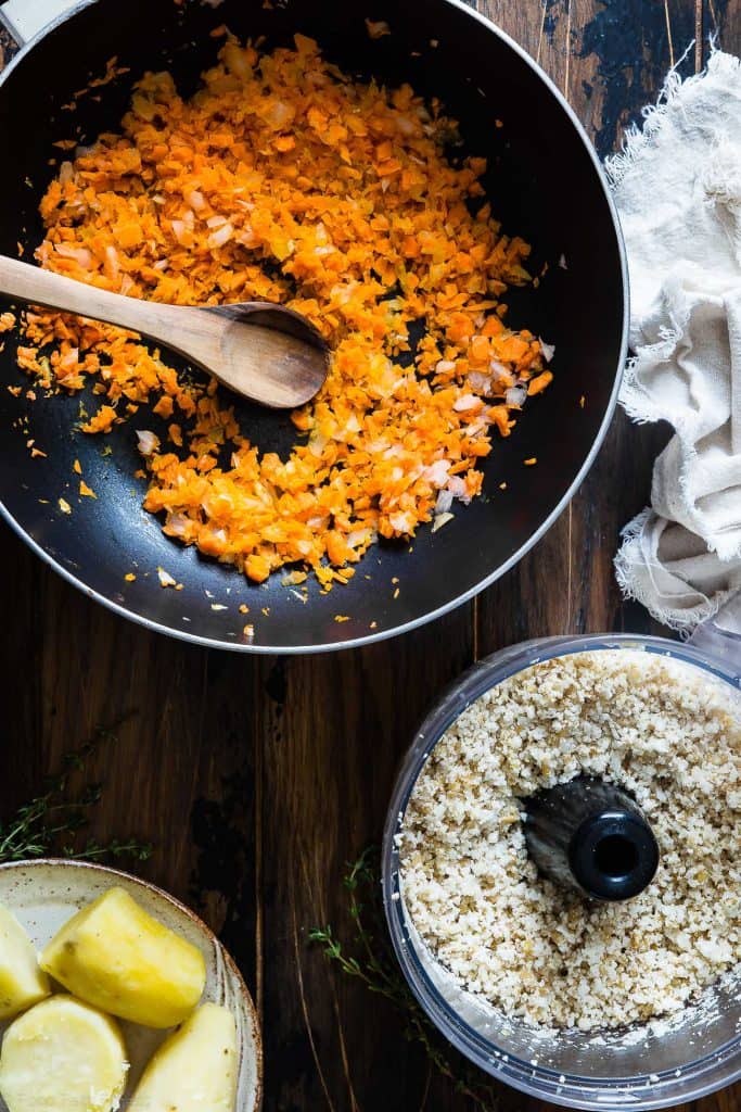 Whole30 Approved: Shepherd's Pie with Cauliflower Mash