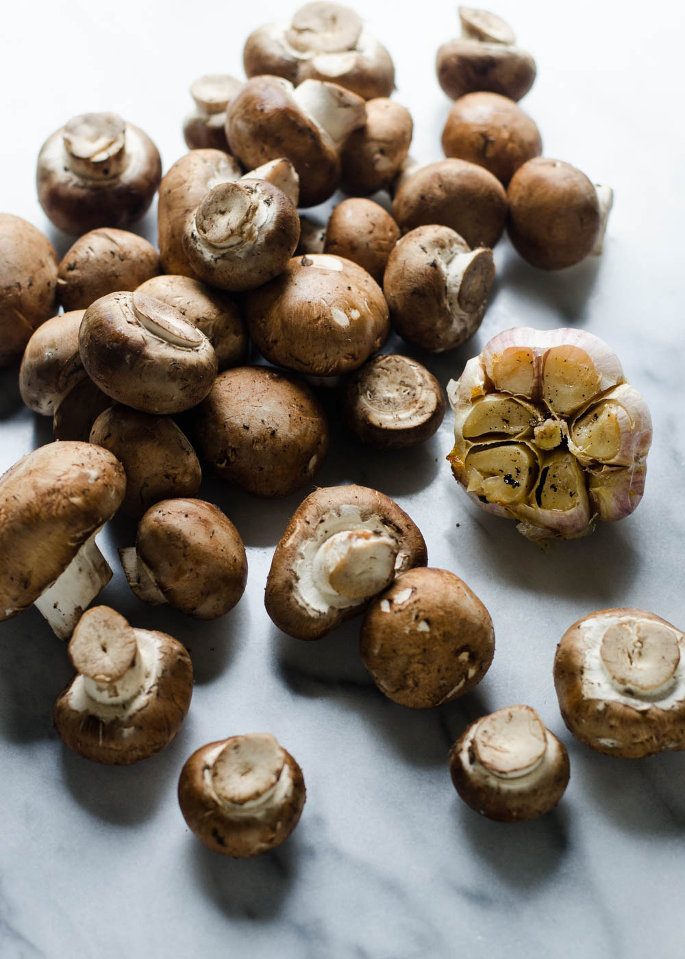 Roasted Garlic and Mushroom Soup