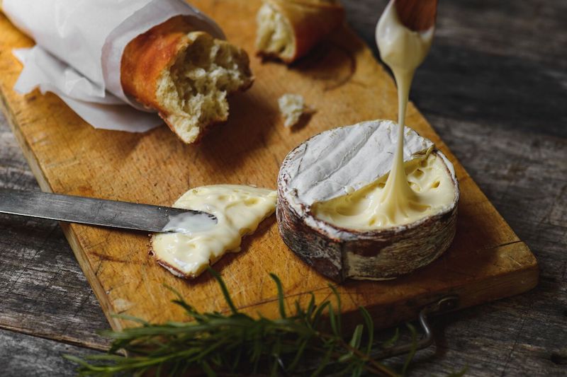 Tips from a Cheesemonger: How to Serve Cheese Pairings at Home
