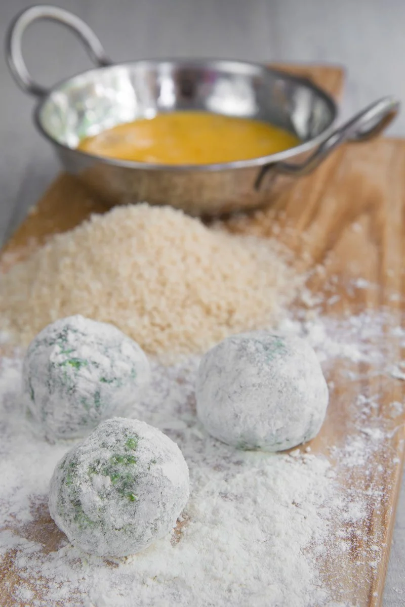 Italian Fried Spinach and Cheese Croquettes