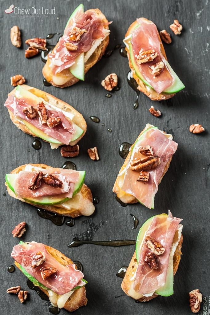 Apple, Brie and Prosciutto Crostini