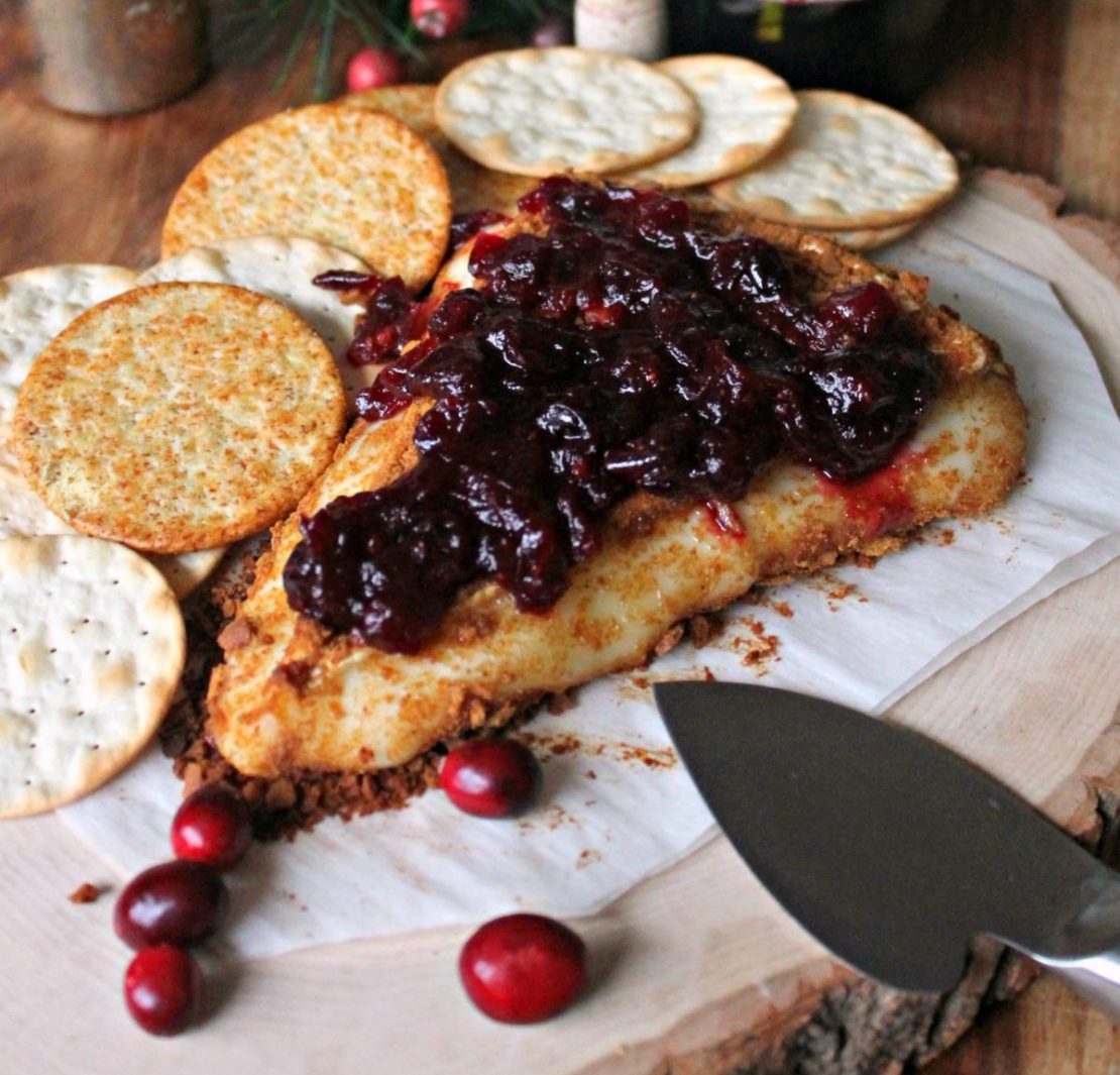 Gingerbread Grusted Baked Brie with Cranberry Sauce