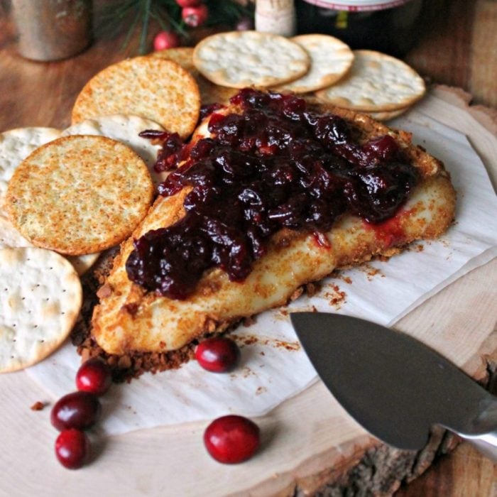 Gingerbread Grusted Baked Brie with Cranberry Sauce