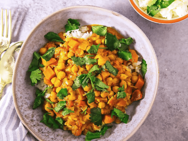 Quick Chickpea Curry in the Instant Pot